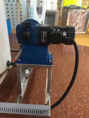 單桶單泵加藥設備